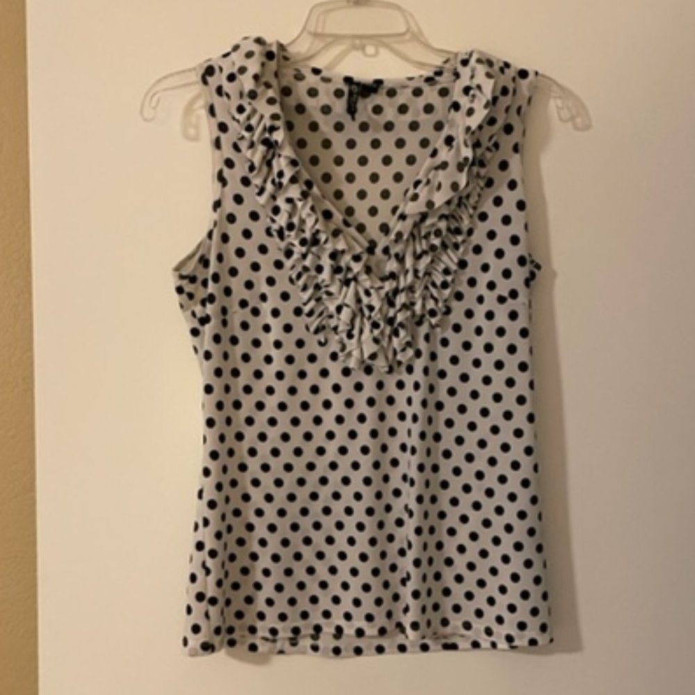Black and white polka dot ruffled V-neck sleeveless blouse , size PS